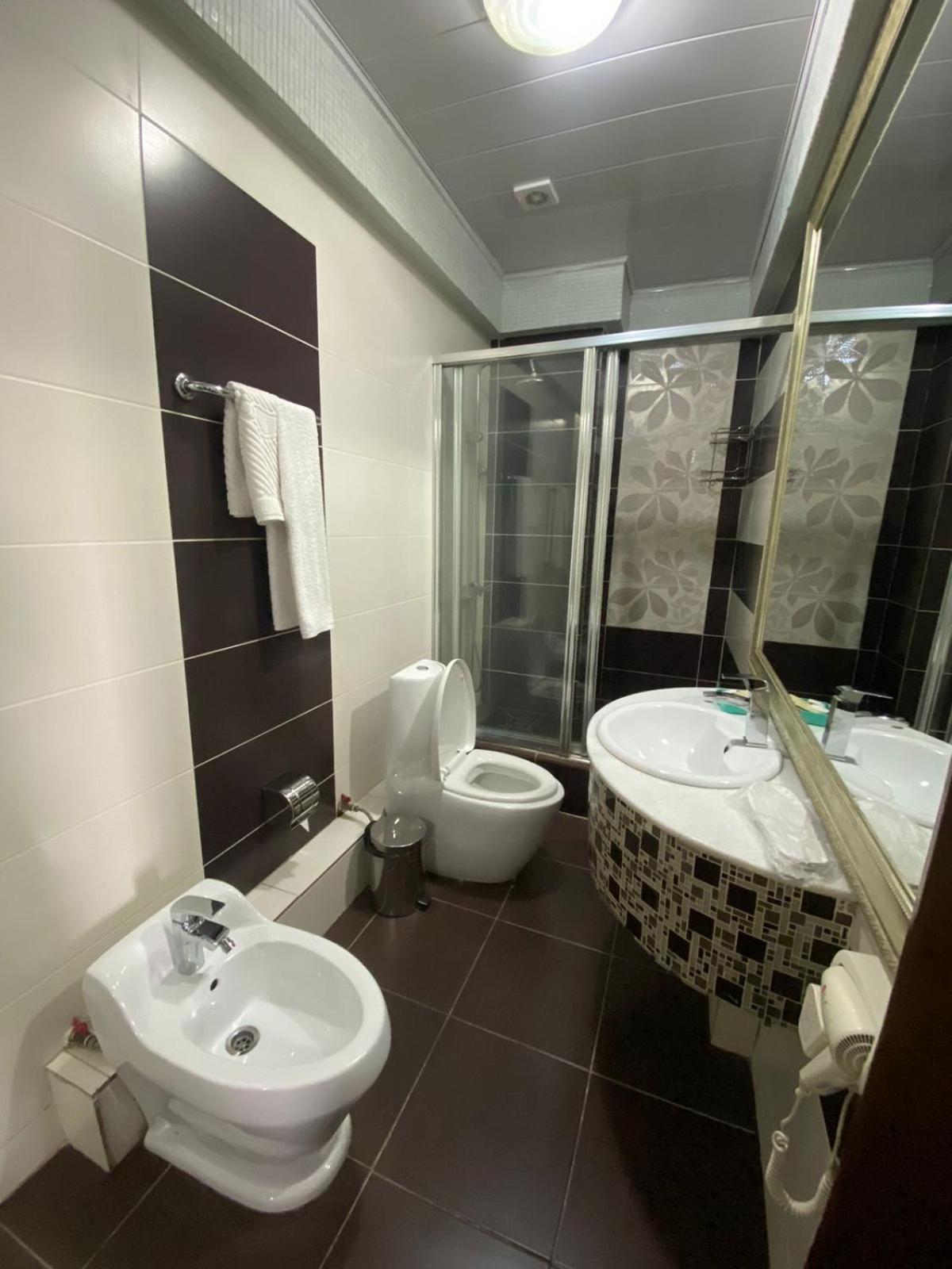 Sary Arka Hotel Shymkent Bagian luar foto