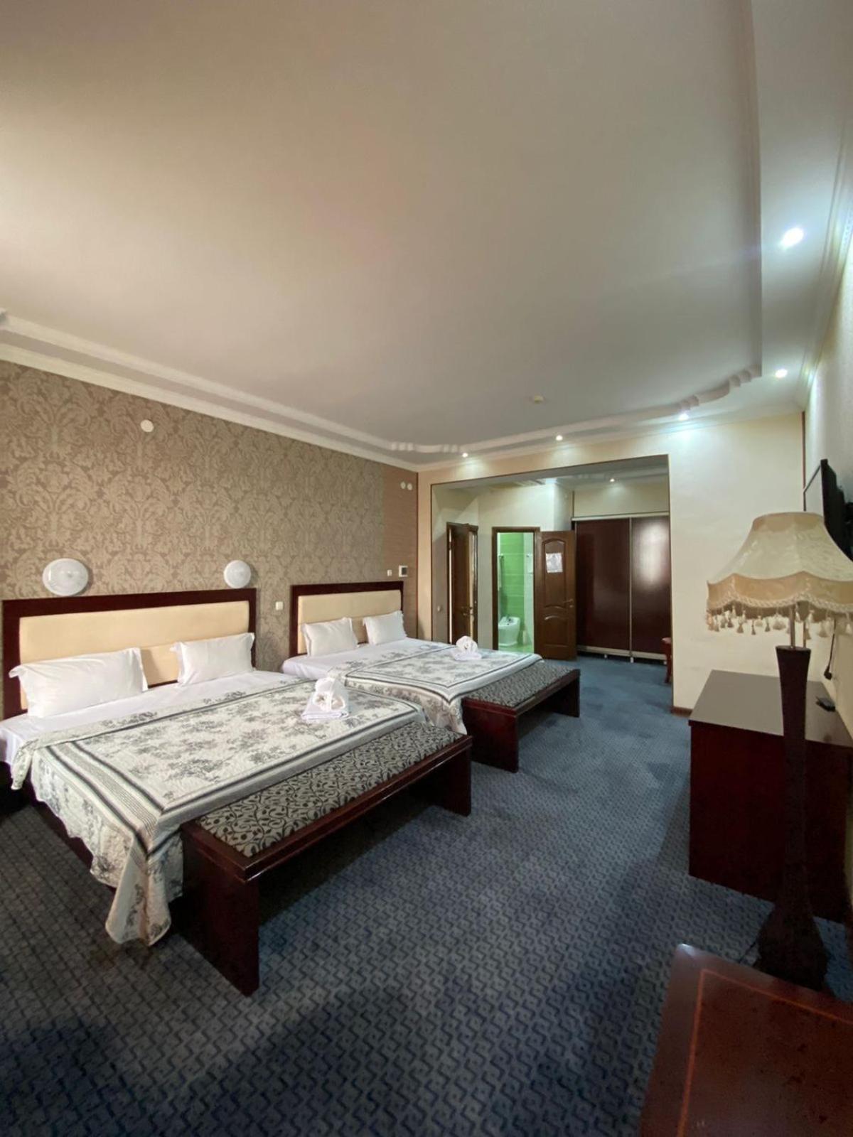 Sary Arka Hotel Shymkent Bagian luar foto